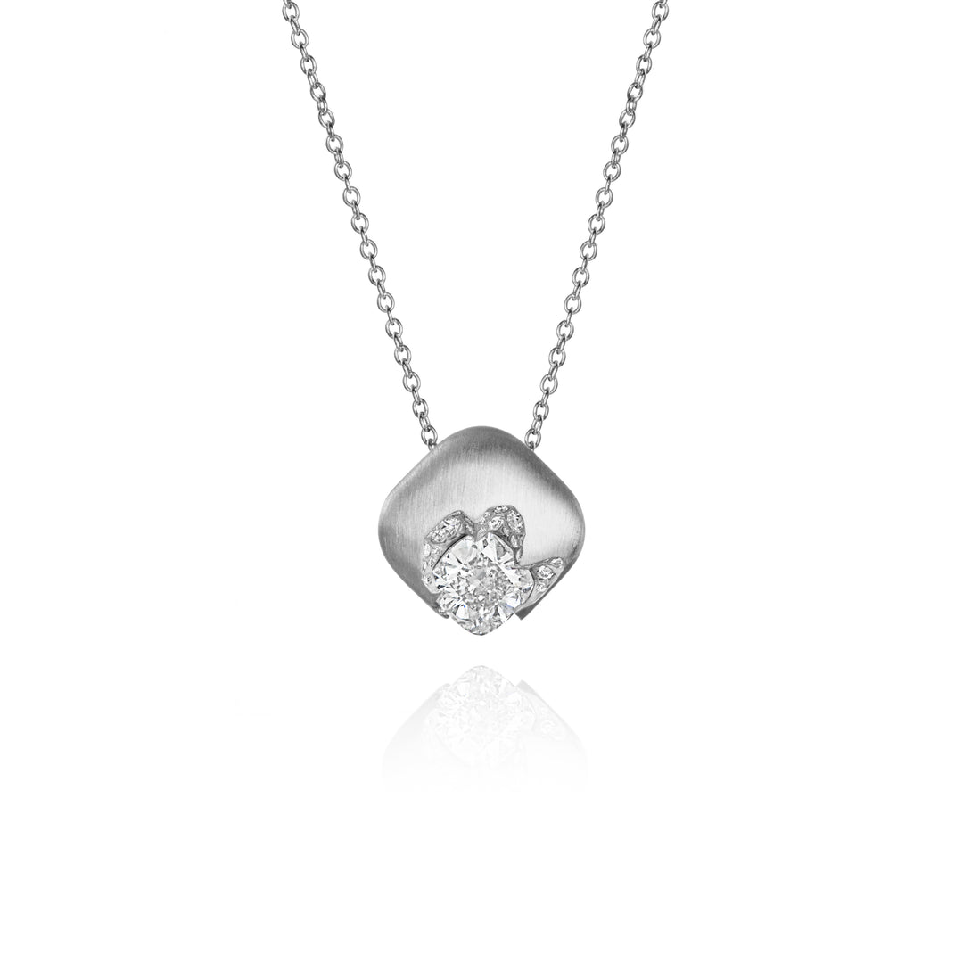 Crash Flottée Solo Pendant Necklace