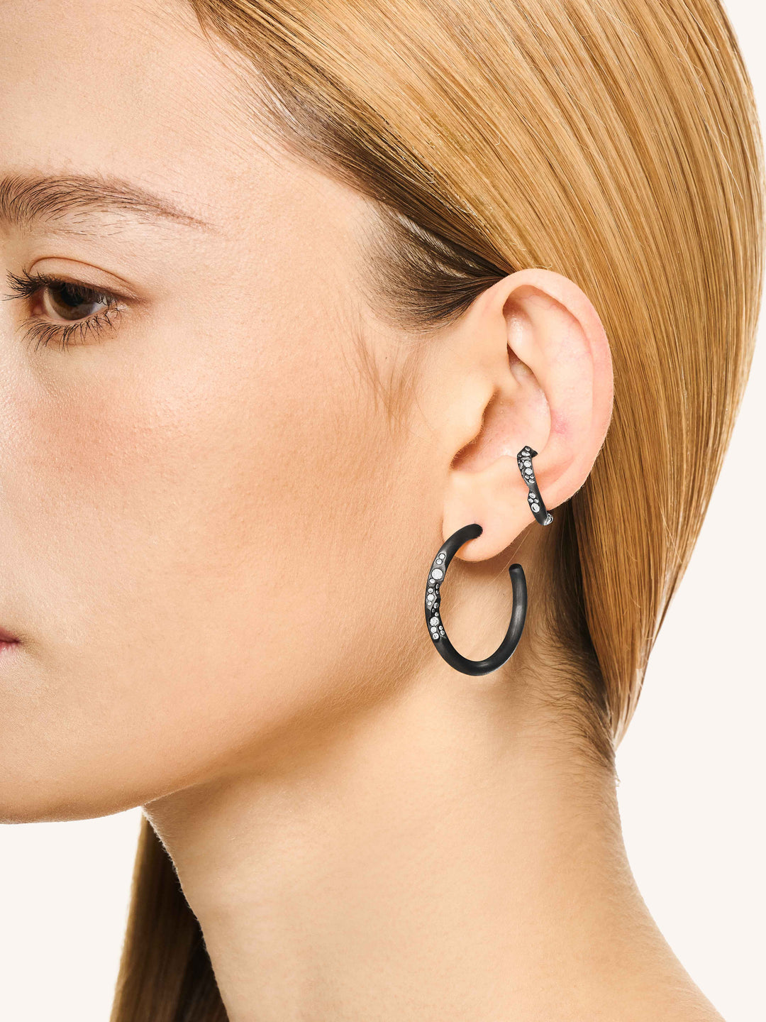 Quarter Pavé Earcuff (Single)